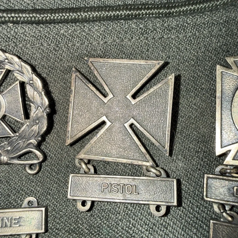 WWII US Army Green Garrison Cap W/3‎ Qualification Pins W/bars Unmarked Metal